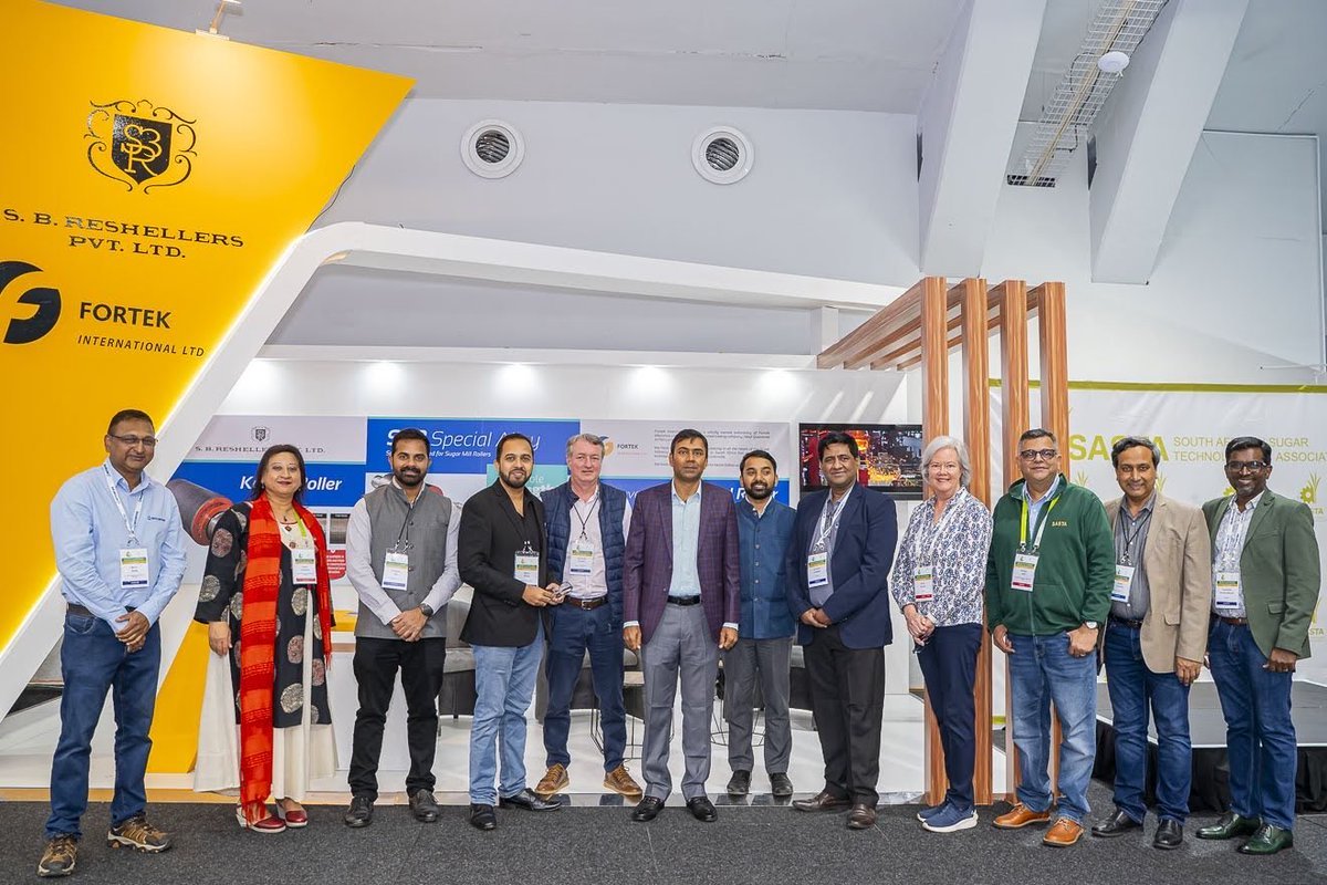 Consulate Visits SASTA’s 100th Anniversary Exhibition